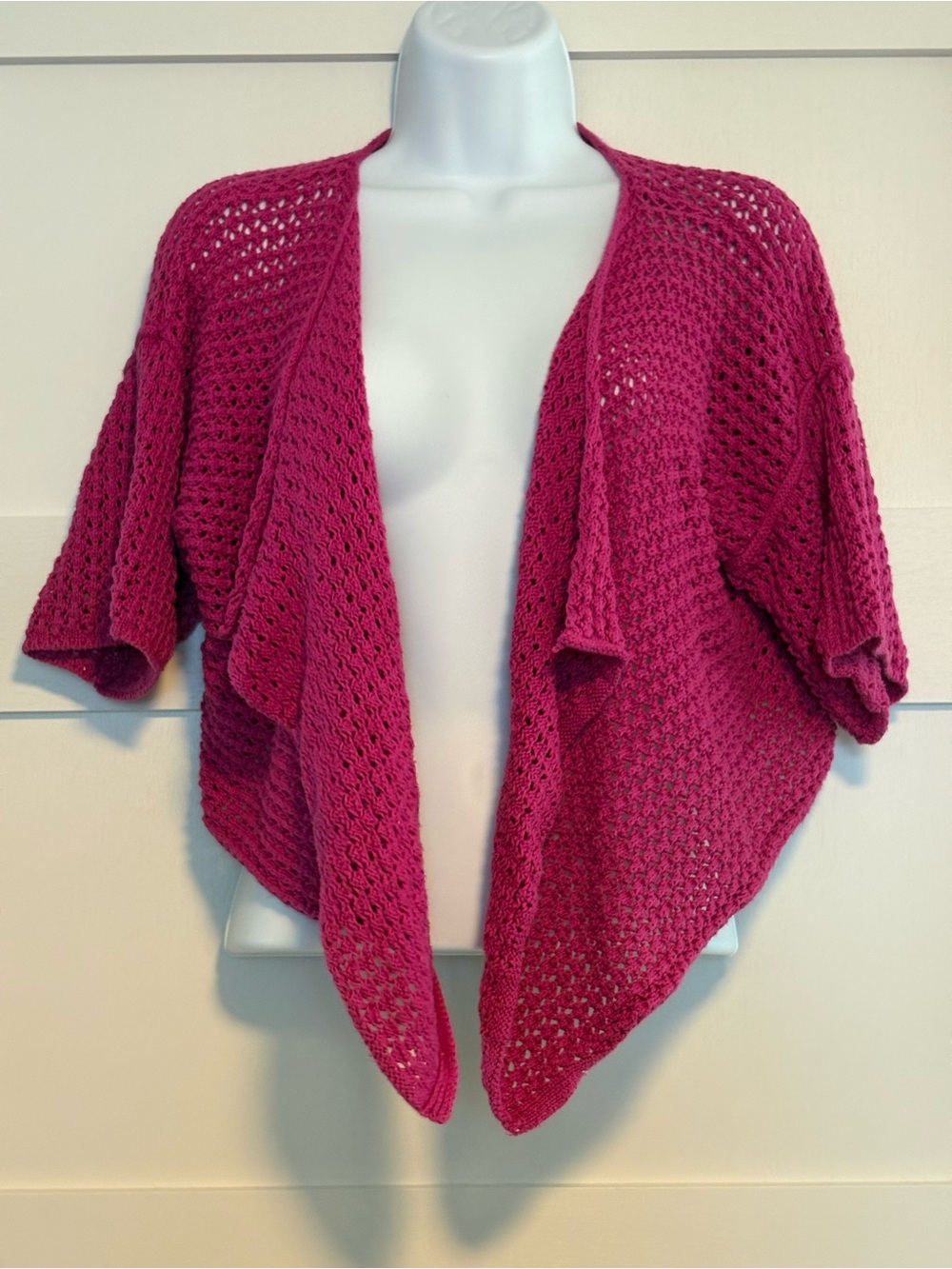 Old Navy Open-Front Crochet Shrug in Raspberry Pink
